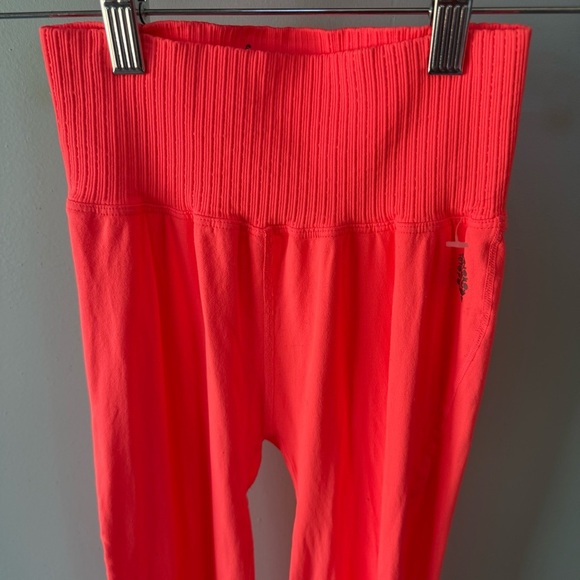 free people movement womens Good Karma Flare Leggings coral size xs/s - Picture 5 of 10